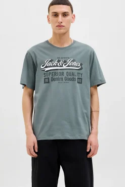 T-shirt com logo grande