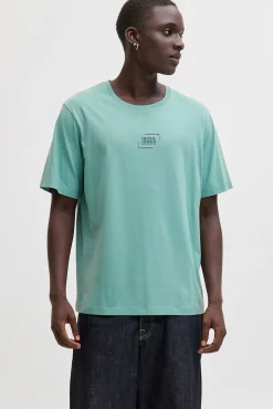 T-shirt com logo na frente