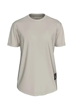 T-shirt de manga curta.