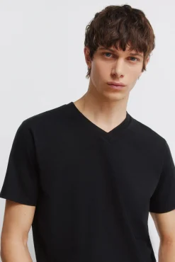 T-shirt gola em bico slim fit em lycra