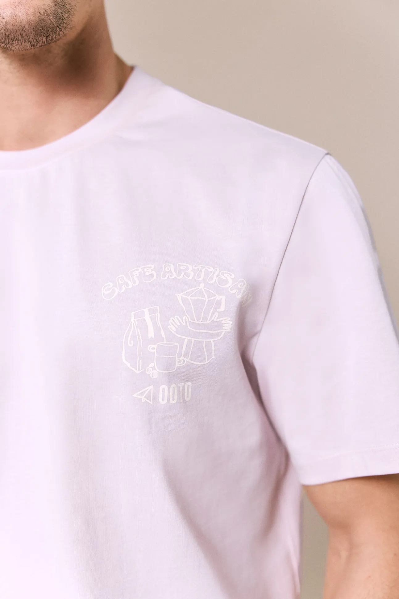 T-shirt gráfica lavada
