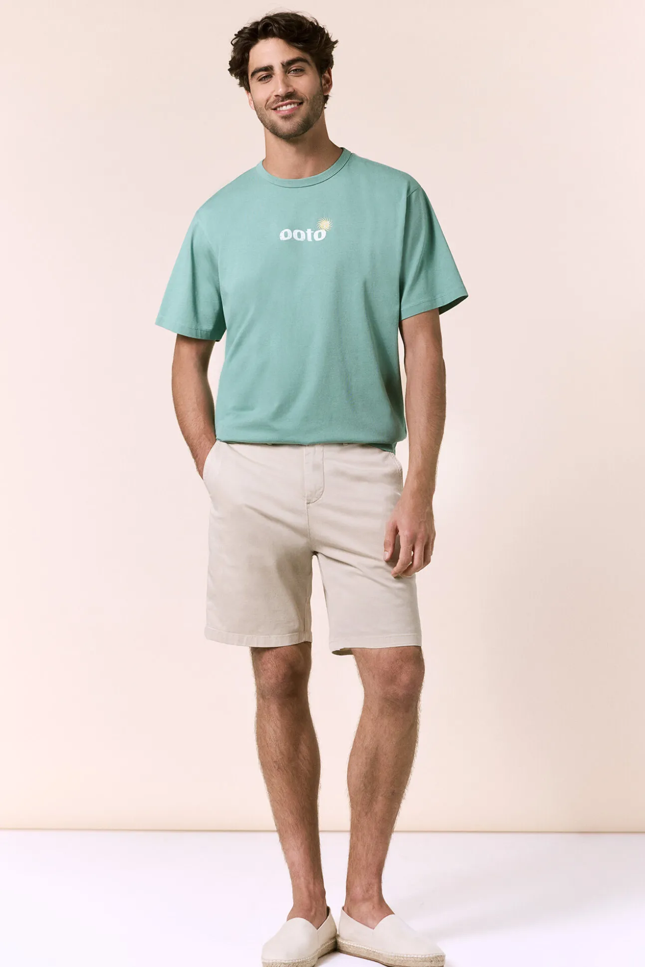 T-shirt gráfica lavada