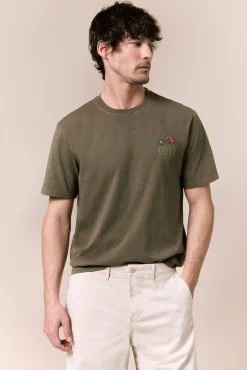 T-shirt gráfica lavada