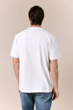 T-shirt lavada com logo