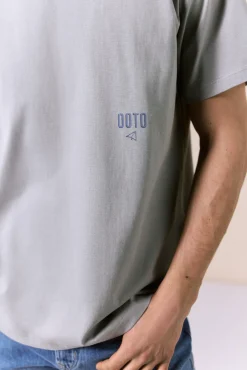 T-shirt lavada com logo