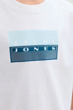 T-shirt logo