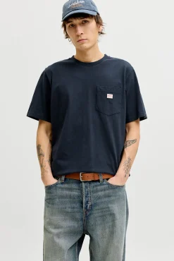 T-shirt manga curta bolso