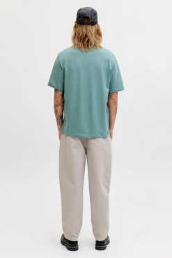 T-shirt regular bordada