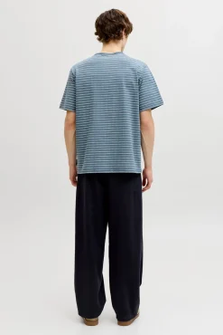 T-shirt relaxed fit às riscas