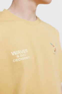 T-shirt waves