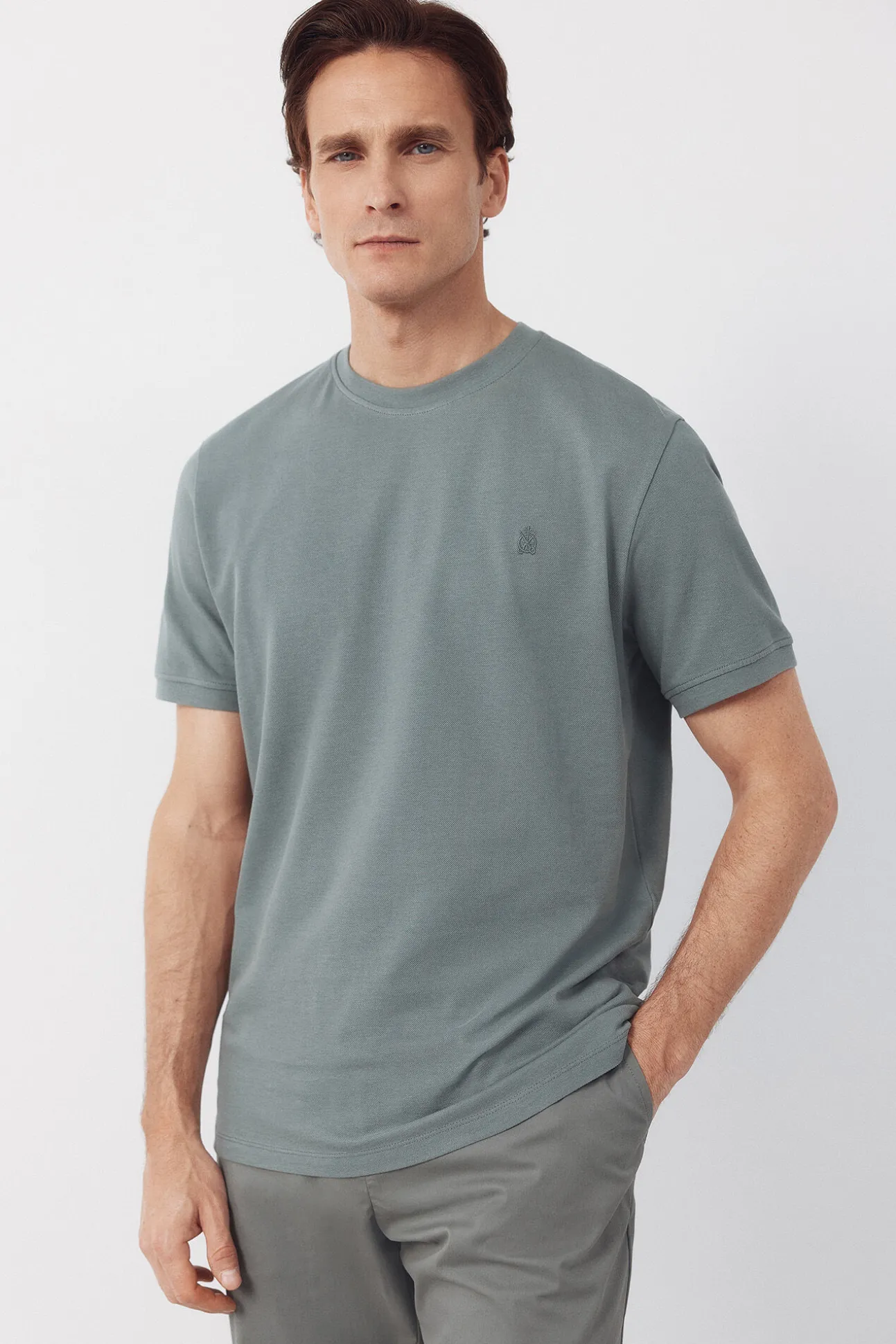 T-shirt básica em piqué