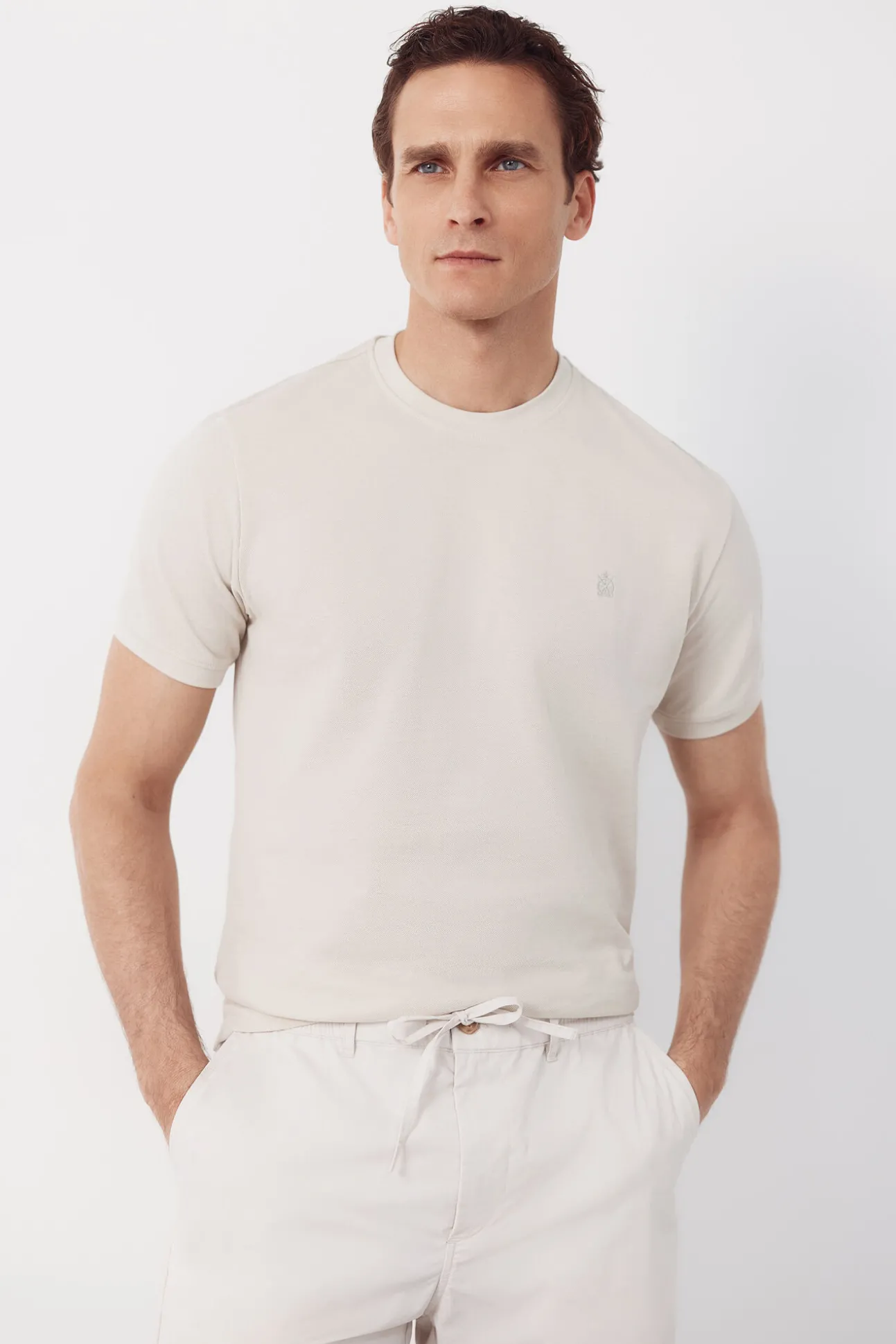T-shirt básica em piqué