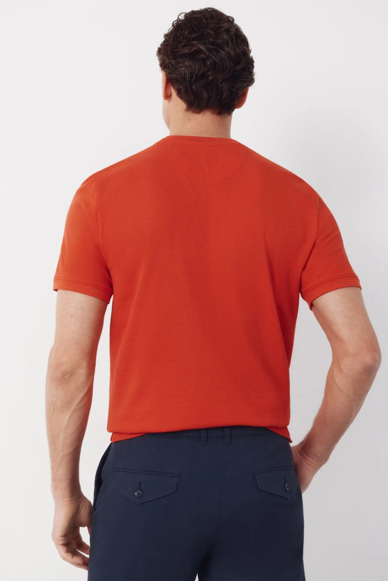 T-shirt básica em piqué