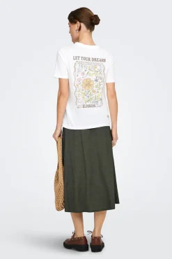 T-shirt com desenho na frente