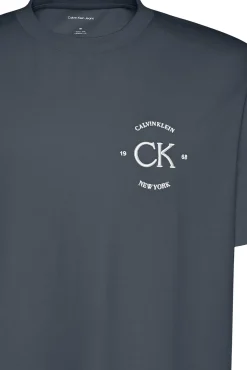 T-shirt com gráfico
