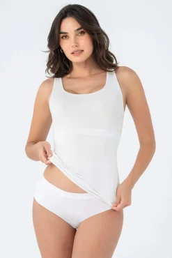 T-shirt controle moderado com dupla camada no abdômen