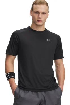 T-shirt desportiva em tecido técnico