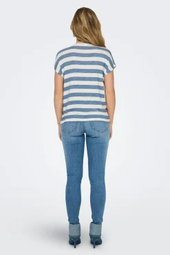 T-shirt leve às riscas
