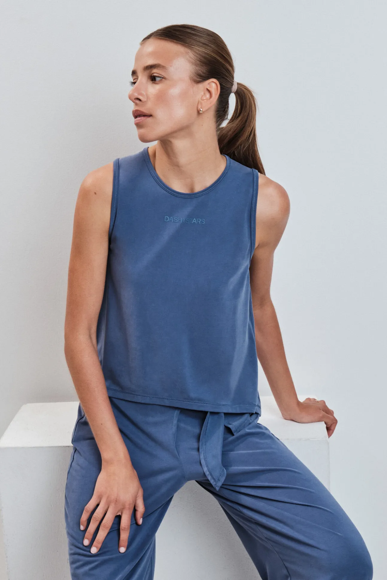 T-shirt sem mangas soft touch azul