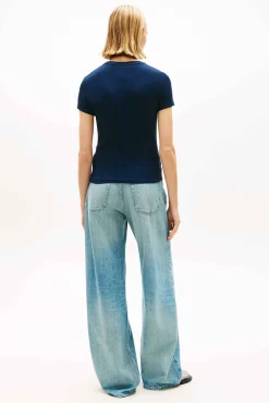 T-shirt slim manga curta