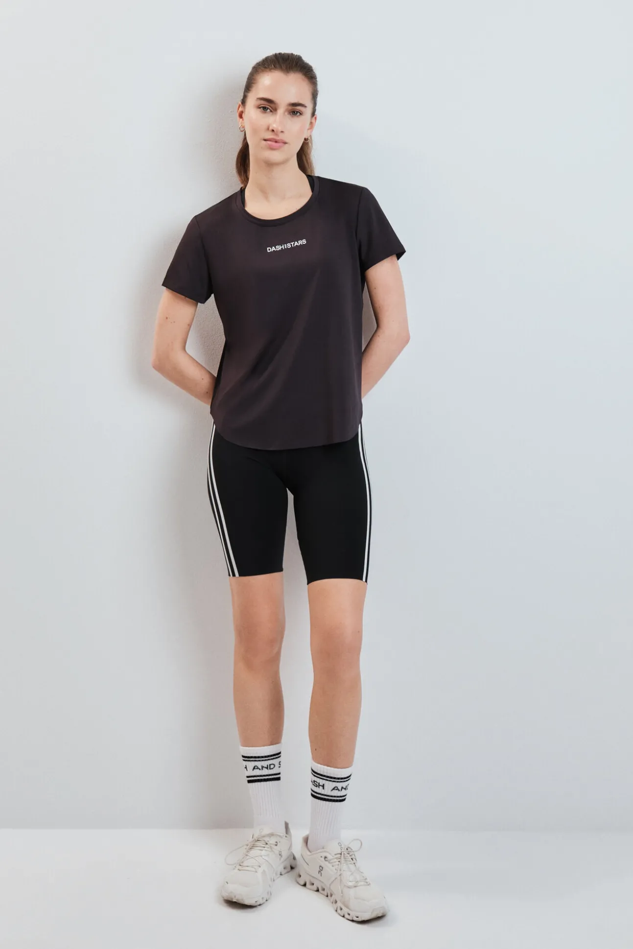 T-shirt técnica com painel mesh preta