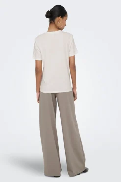 T-shirt texto na frente