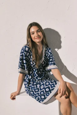 Vestido camisola curto estampado azul