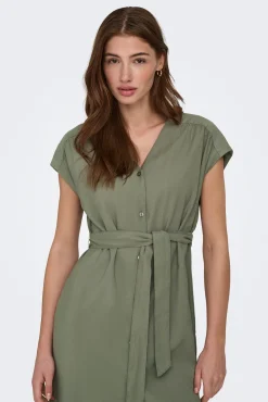 Vestido curto abotoado