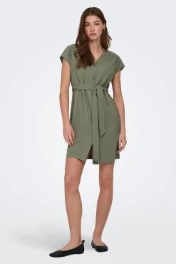 Vestido curto abotoado