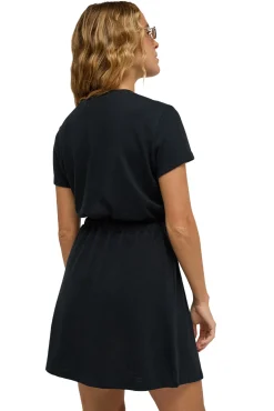 Vestido curto com cintura elástica