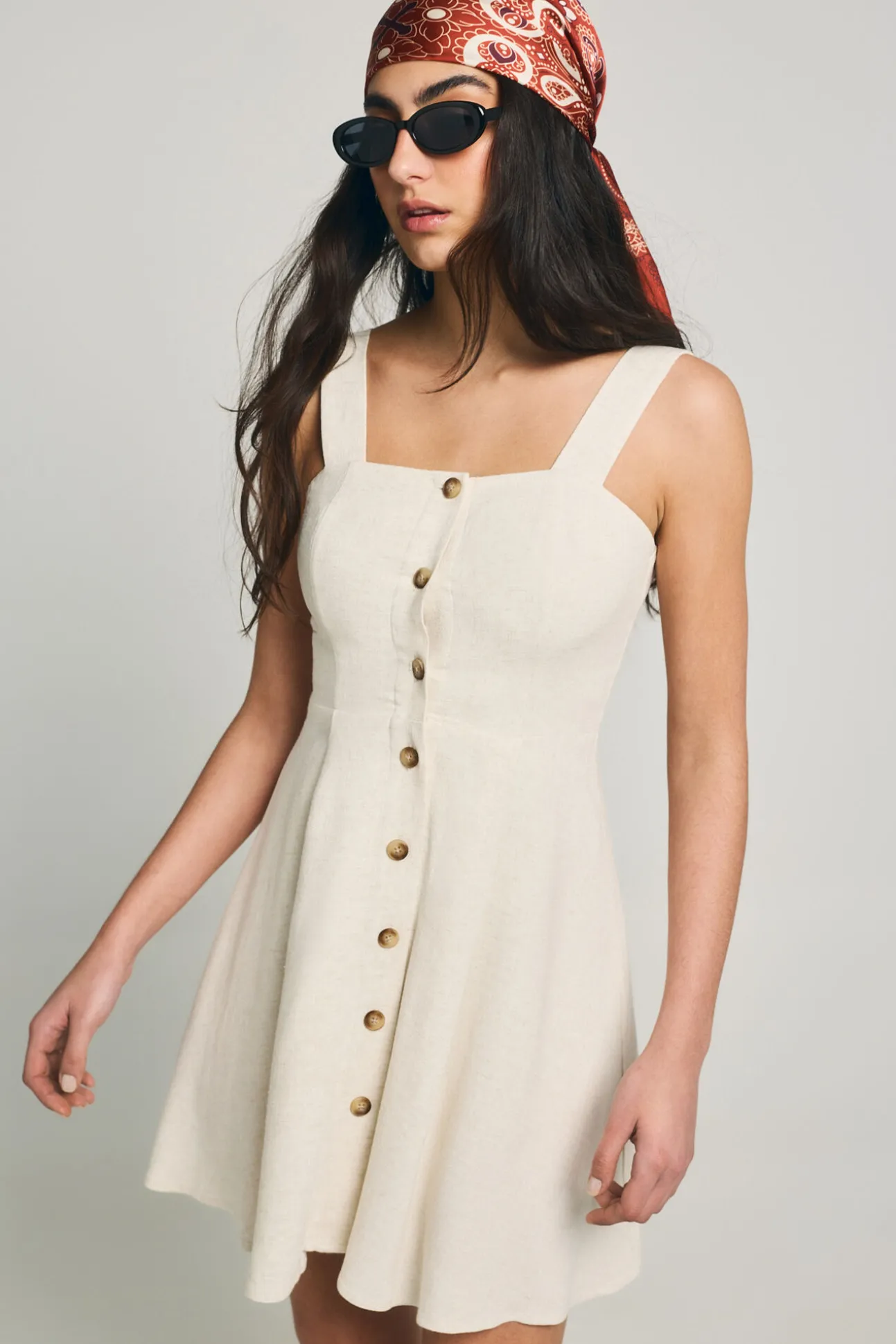 Vestido curto de linho