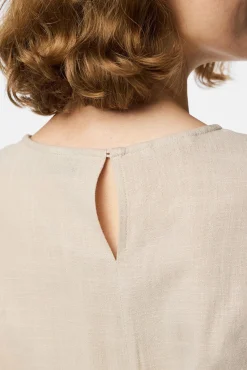 Vestido curto de linho sem mangas