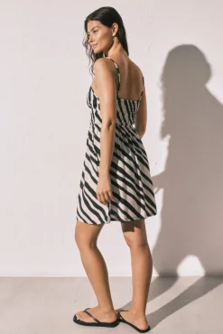 Vestido curto estampado zebra