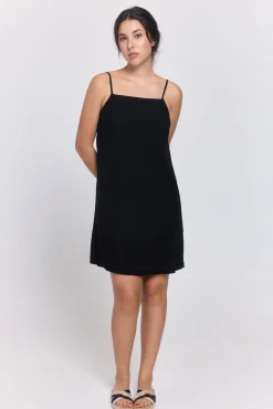 Vestido de alças básico