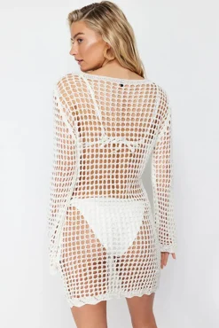 Vestido mini gola barco